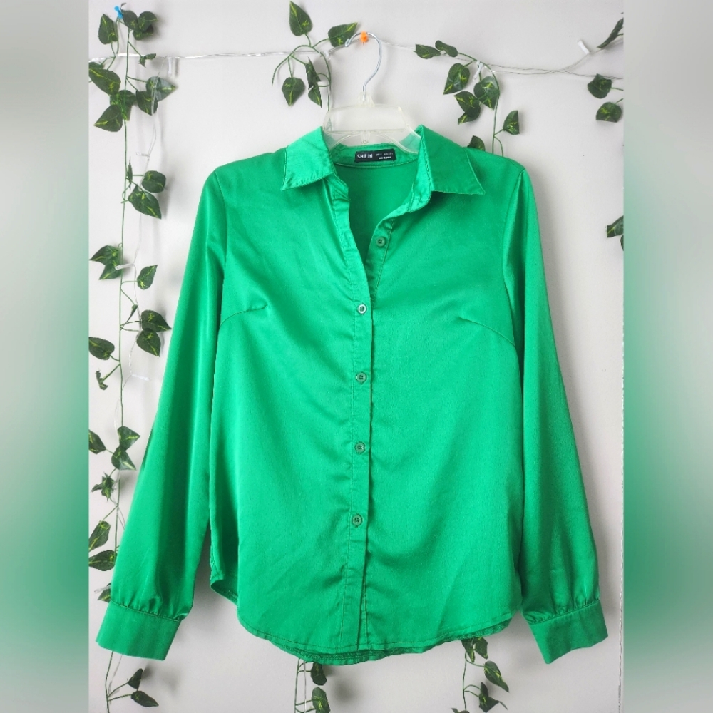 NWOT Long-Sleeve Satin Button-Down Collared Blouse